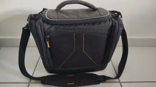 Bag/Bolsa para câmeras da marca case logic