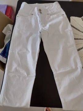 Calça Branca marca Bivik