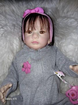 Bebê Reborn corpinho de silicone 