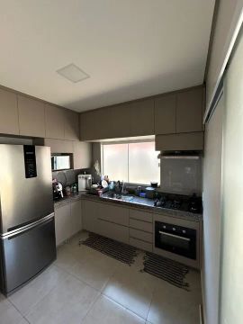 Ótima Casa Arse 72 (706 sul) nascente, toda reformada recentemente