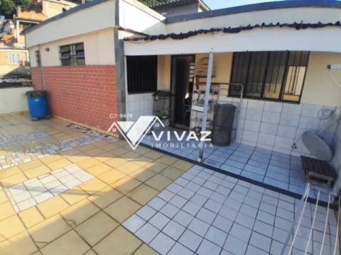 02 Casas tipo Apartamento de 01 Quarto e Terraço em Madureira