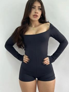 Macacão preto de manga comprida