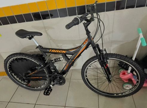 Bicicleta mountain bike TK3 Track TB 100XS R26 tamanho do uadro 18" - preto/laranja
