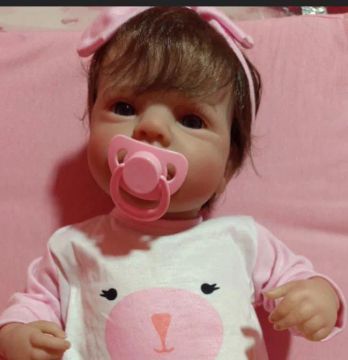 Boneca Reborn Realista - Menina