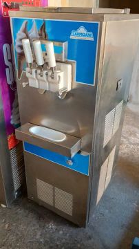 Máquina de sorvete alphagel/ Carpeggiani tri B 303
