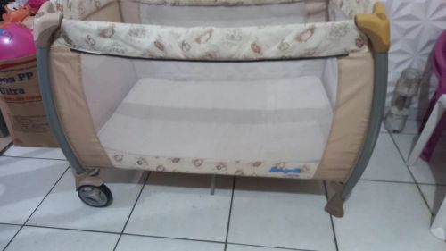 Berço portátil para bebê - usado