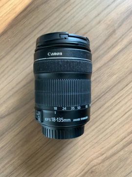 Canon EF-S 18-135mm
