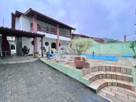 Casa com 5 dormitórios à venda, 212 m² por R$ 900.000,00 - Parque Balneário Oásis - Peruíb