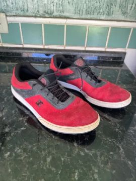 Tenis DC