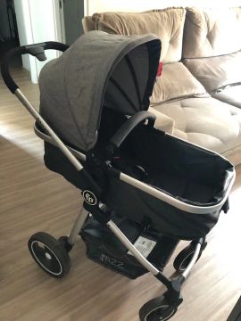Vendo carrinho de bebê Fisher Price