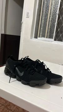 NIKE VAPORMAX
