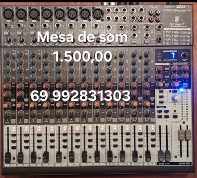 Mesa de som Behringer