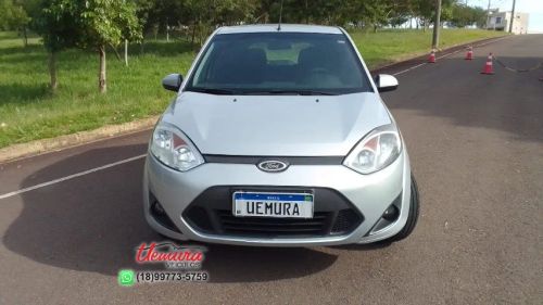 Ford/ Fiesta 1.6 - 2012/2013 - Flex - Prata