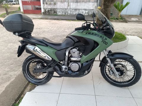 HONDA TRANSALP 700 - Verde Militar - Impecável