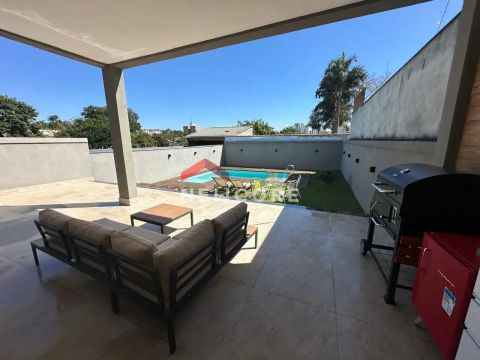 Casa em Rua Prefeito Epaminondas Freire - Vila Oliveira - Mogi das Cruzes/SP