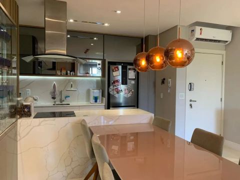 Apartamento em Jurerê