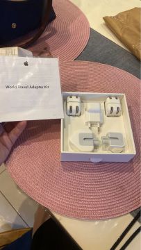 Kit Adaptador de Viagem Mundial Apple