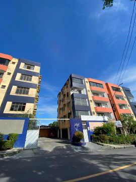 Alugo apartamento de 2 dormitórios no Condominio Riviera Del Fiori