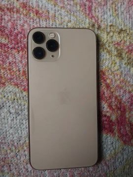 iPhone 11 Pro Max Dourado - Novo!
