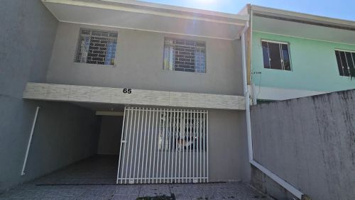 Sobrado para venda possui 98 m² com 3 quartos em Cajuru - Curitiba - PR