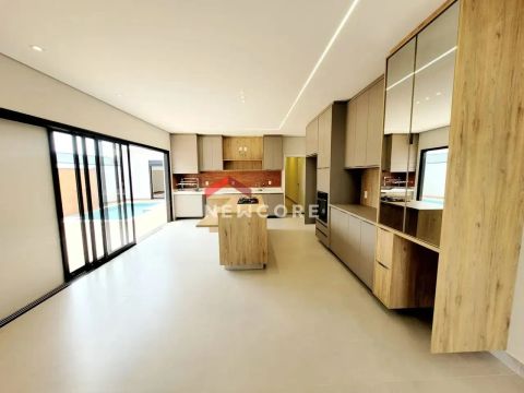 Casa de Vila em Rua Armindo Ribeiro Chele - Residencial Milano - Indaiatuba/SP