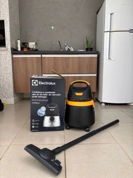 Aspirador de pó e água Electrolux 110v usado A10 Smart