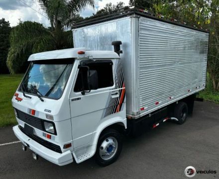 VW 7-90s 2p Diesel 