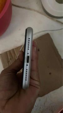 iPhone XR branco 