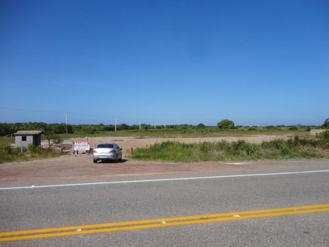 Área Comercial/Industrial de 193.600,00 m² no Porto do Açú