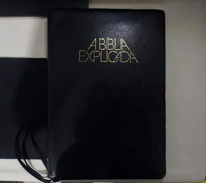 Bíblia Explicada - Capa luxo,antiga edição de 1985