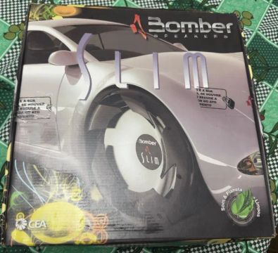 Vendo Subwoofer passivo, marca Bomber Slim, de 10 polegadas, novo, em Itajubá/MG