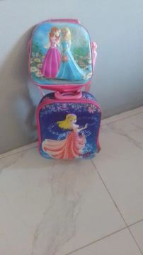 Conjunto de mochilas infantins princesa