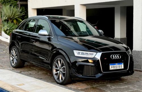 Audi RS Q3 2016.