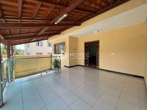 Casa à venda, 3 quartos, 2 vagas, Nova Suíssa - Belo Horizonte/MG