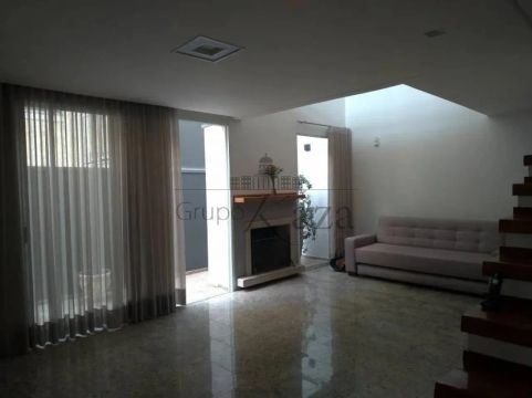Oportunidade - Casa Condomínio - Condomínio Altos da Serra I - Urbanova - 4 Dormitórios - 