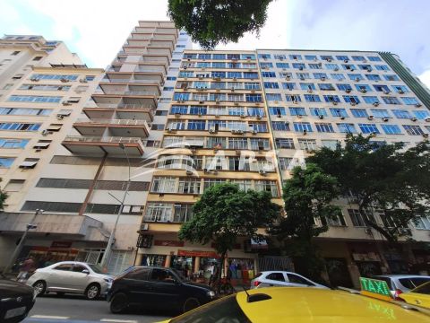 ÓTIMO APARTAMENTO DE UM QUARTO, SALA, COZINHA E BANHEIRO, 30 METROS QUADRADOS, PRÓXIMO A E