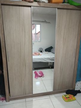 Guarda roupas e multiuso