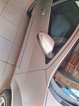 Vendo um Ford K Class