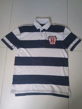 Camiseta Polo Tommy Hilfiger listrada azul e branca