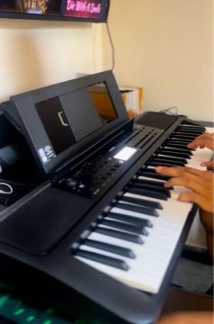 Teclado Yamaha E383