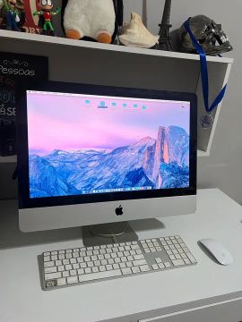 iMac 21,5 polegadas com Magic Mouse e Teclado originais