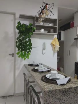 OPORTUNIDADE - QUARTO E SALA MOBILIADO COM VARANDA - PONTA VERDE