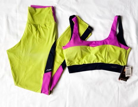 Conjunto de Leggings e Top para Academia