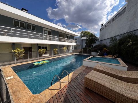 Condomínio com 5 quartos à venda em Jardim Ibiratiba - SP