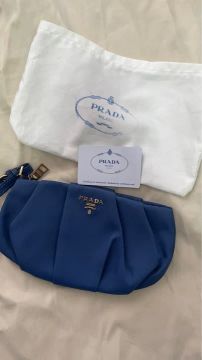 Clutch Prada Azul