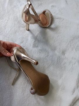 Salto dourado Vizzano nova