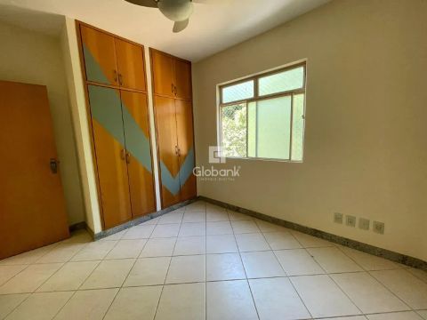 Cobertura em Montes Claros, no bairro São José, à venda.