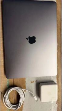 MacBook Pro 2017 8Gb SSD 256GB