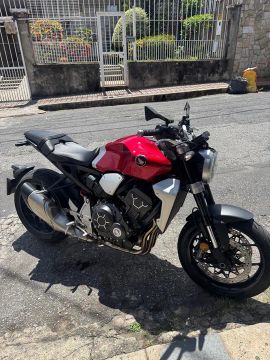 Honda cb1000r 2021