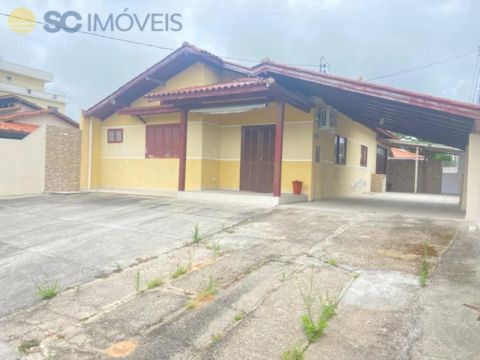 Casa com terreno comercial a venda Ingleses